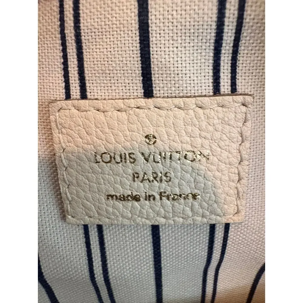 Louis Vuitton Empriente Lumineuse MM